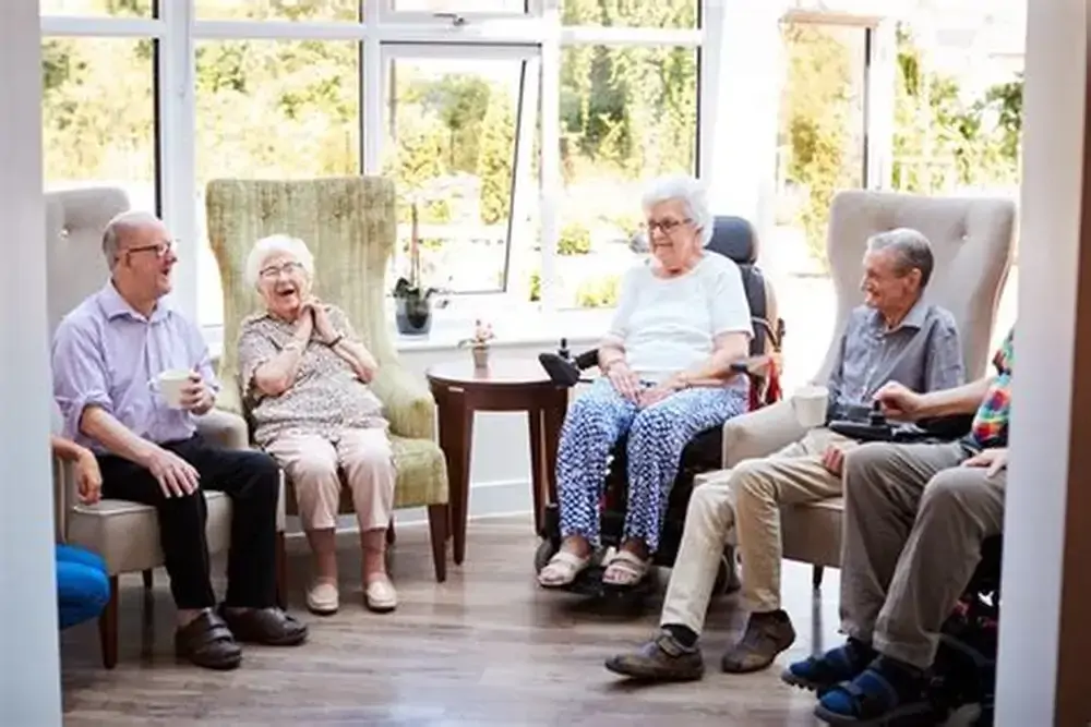 senior-house-daily-care-scheduling-real-time-alerts-resident-safety-health-monitoring