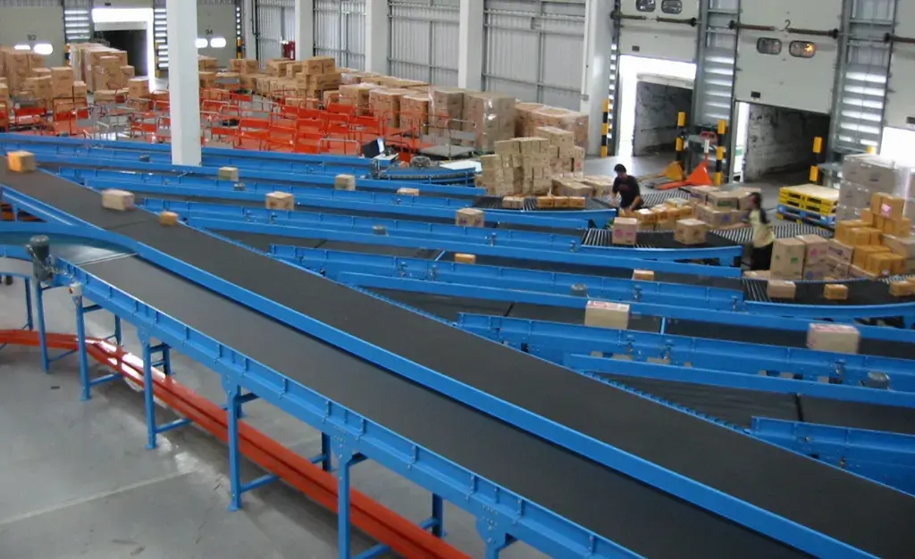 logistics-ai-predictive-maintenance-fleet-monitoring-supply-chain-optimization-mechanical-failure-detection-transport-systems-downtime-prevention-ai-logistics-platform
